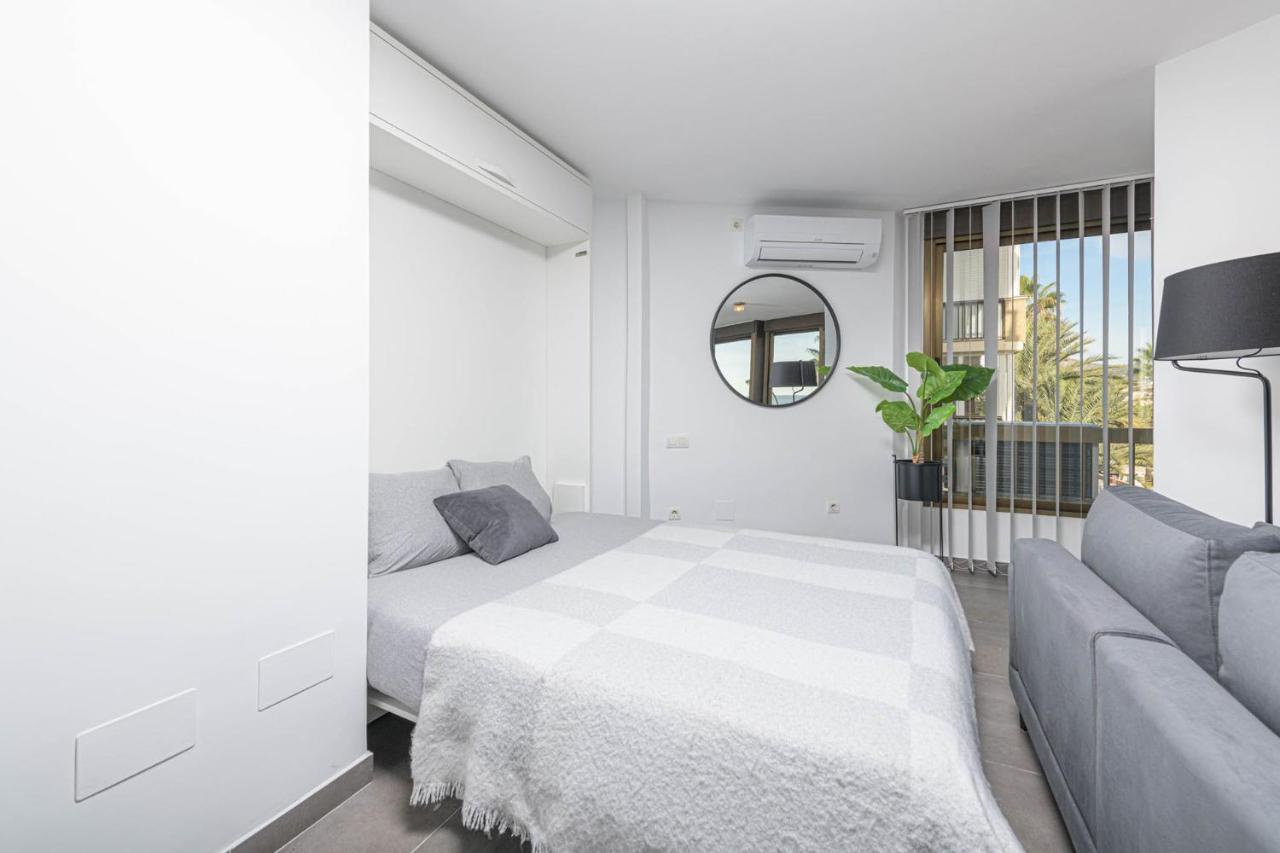 Mediterraneo Beach Apartment In Malaga By Solaga Holiday Homes Buitenkant foto