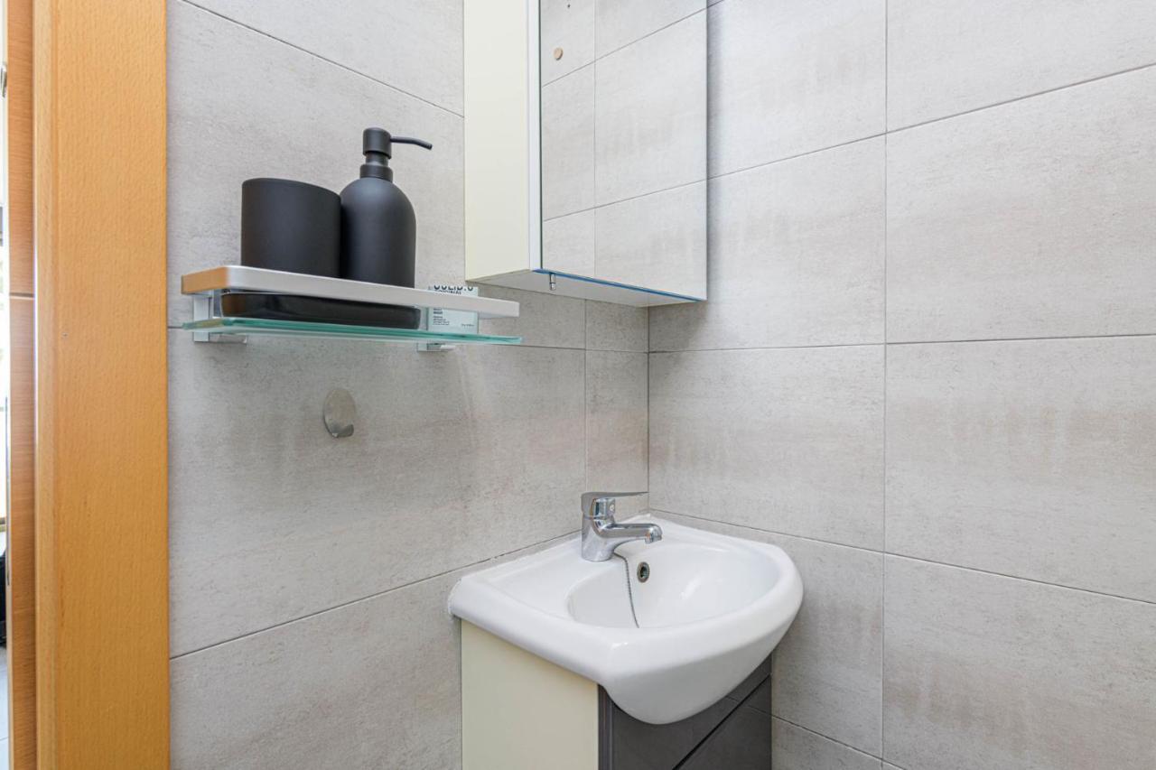 Mediterraneo Beach Apartment In Malaga By Solaga Holiday Homes Buitenkant foto